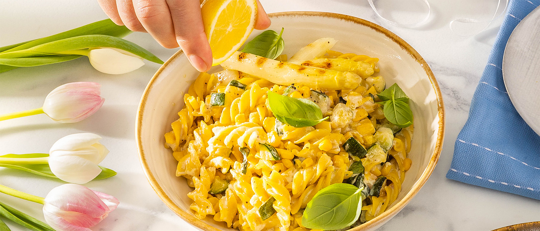 Lentepasta met ricotta, gegrilde asperges en citroen